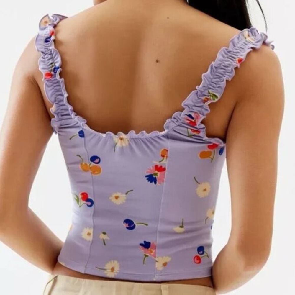 Urban Outfitters Lavender Floral Ruffled Tie-Front Tank - Picture 3 of 10